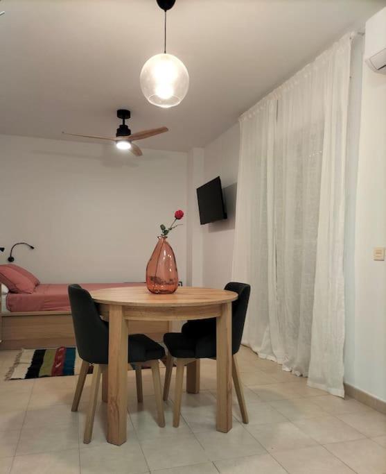 Estudio 52 Malaga Centrico Parking Gratuito Apartment Exterior photo