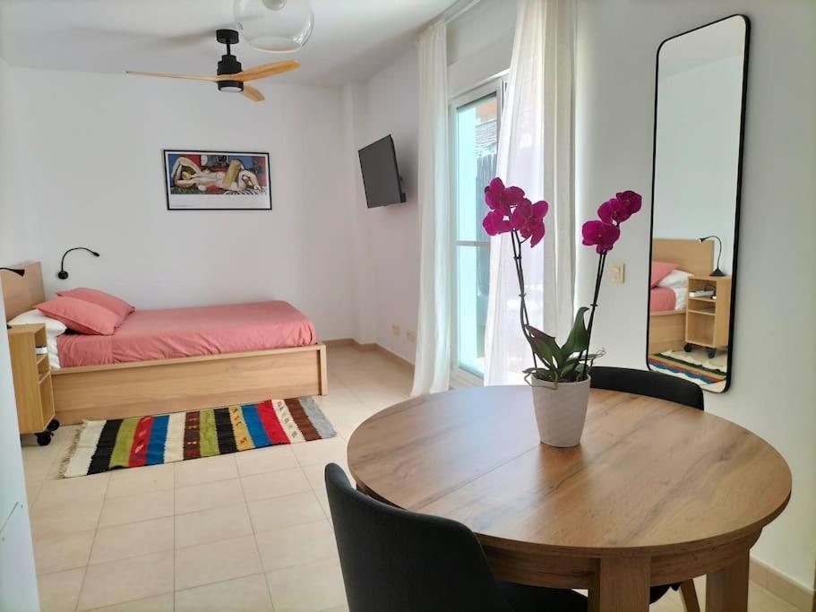 Estudio 52 Malaga Centrico Parking Gratuito Apartment Exterior photo