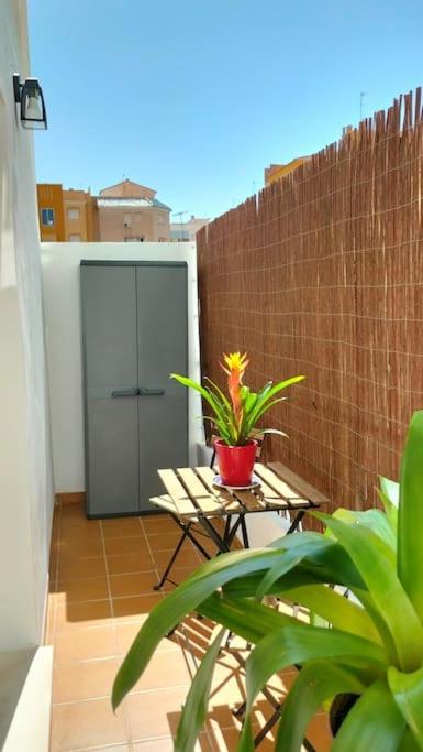 Estudio 52 Malaga Centrico Parking Gratuito Apartment Exterior photo